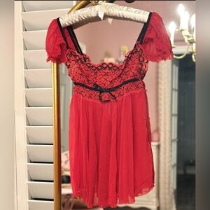 Leg Avenue Women's Red and Black NightwearSize Sm NWOT